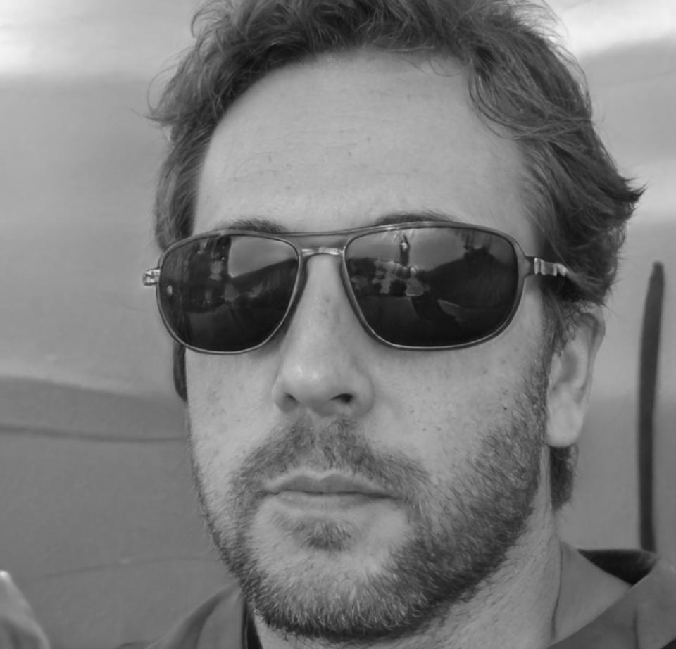 Perfil de Augusto Villalobos